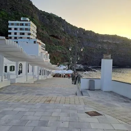 En Playa San Marcos Икод-де-лос-Винос